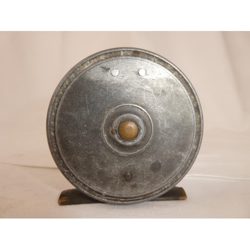 45 - A small antique fly fishing reel, produced by Forrest & Sons - Kelso.