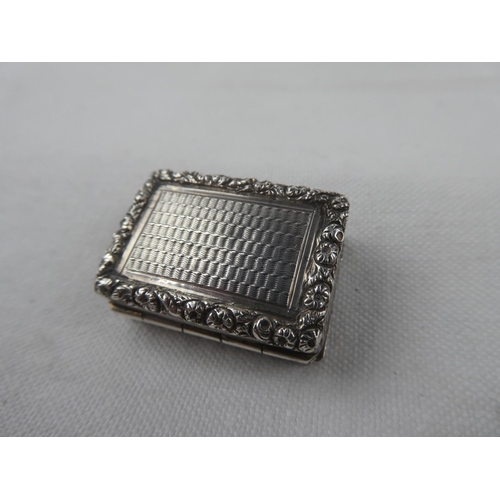 77 - A stunning antique sterling silver Georgian Vinaigrette, with gilt interior & decorative design, pro... 