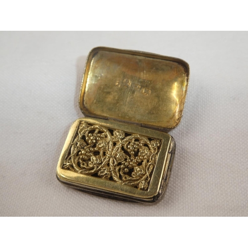 78 - A stunning Georgian Sterling Silver Vinaigrette, with gilt interior & decorative design in the style... 