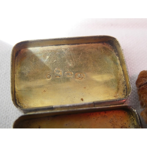 78 - A stunning Georgian Sterling Silver Vinaigrette, with gilt interior & decorative design in the style... 