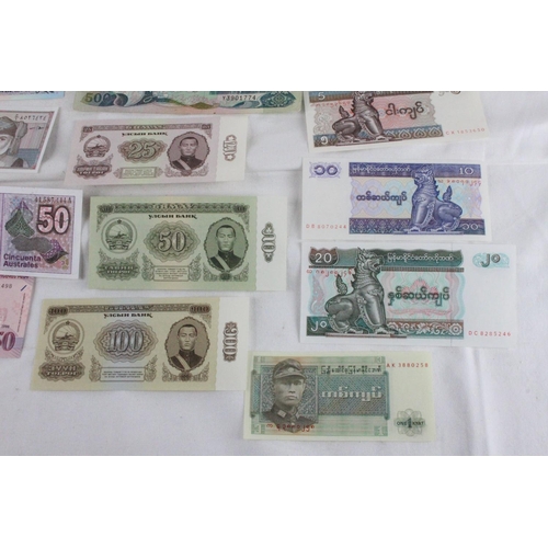 383 - A lot of assorted foreign bank notes from Burma, Mongolia, Pakistan, Greece, Somalia, Haiti, Oman, N... 