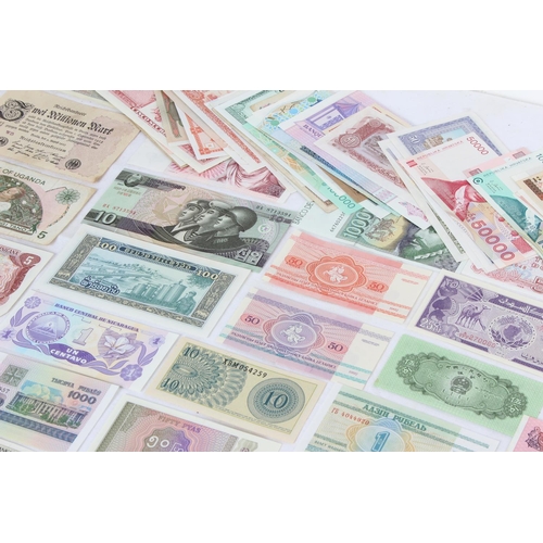 100 - A large quantity of foreign bank notes including Brazil, Lagos, Nepal, China, Croatia, Peru, Spain a... 