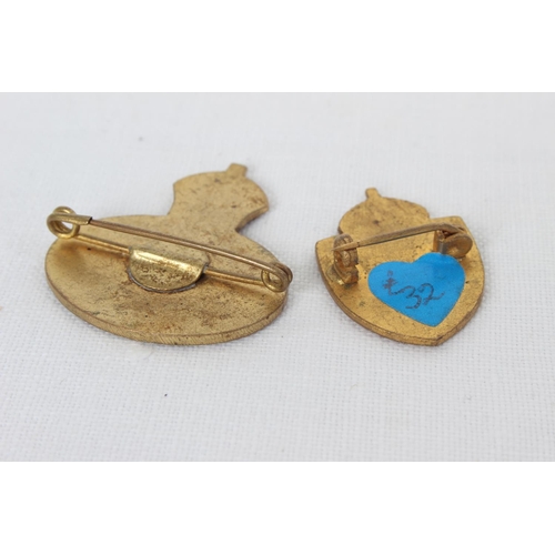 67 - Two vintage military badges 'RUC S.C.F.' and 'Hospital Service Reserve (N.I.).