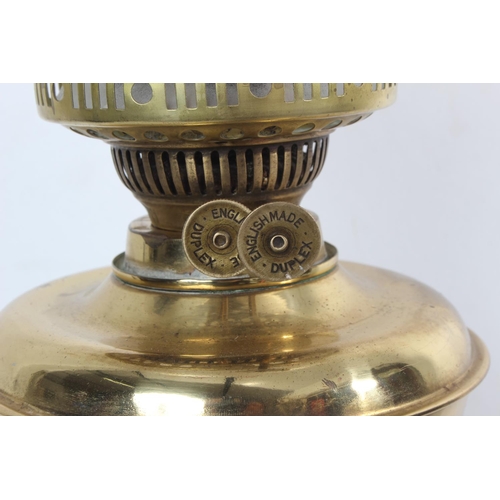 274 - A stunning antique brass oil lamp with etched glass shade.