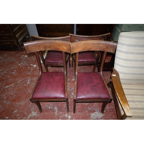 347 - A set of 4 antique Irish bar back dining chairs.