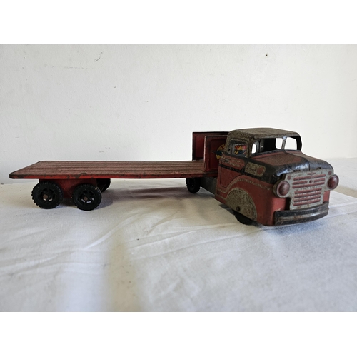 457 - A vintage tin plate 'Lumar Freight' truck.