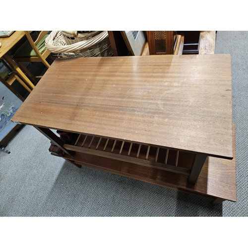 458 - A vintage/ Mid Century coffee table.