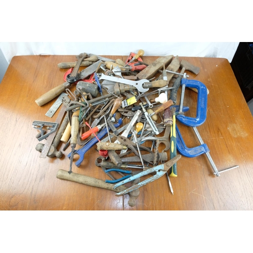 119 - A job lot of assorted tools including two Draper 150mm clamps and lots more.