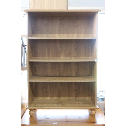 518 - A pine bookcase. 113x 76cm