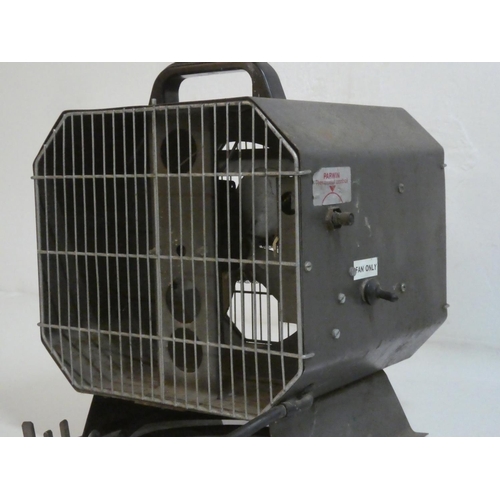 85 - A vintage Parwin heater.