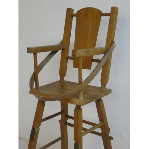 99 - A vintage wooden dolls highchair.