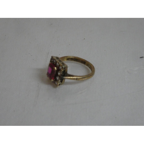 152 - A 9ct gold dress ring.