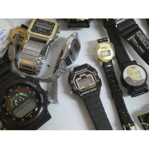 243 - A large lot of assorted watches.