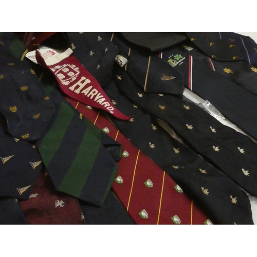 270 - A lot of assorted vintage ties.