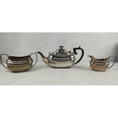 219 - A stunning antique Sterling Silver tea service, comprising teapot, milk jug & sugar bowl, fully hall... 