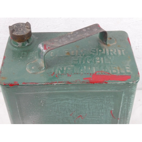 161 - A vintage oil can.