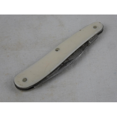 210 - An antique James Barber penknife.