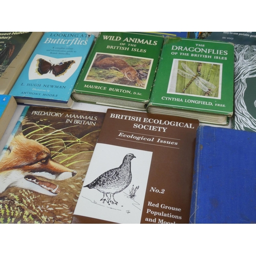 238 - A lot of books on Wildlife Birds, Spiders, Butterflies etc.