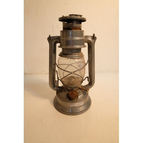 311 - A vintage Chalwyn Tropic hurricane lamp.