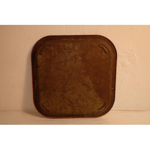 63 - A vintage 'Double Diamond Works Wonders' pub tray, measuring 33cm x 33cm.