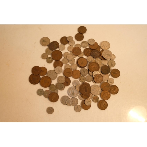 419 - A large lot of assorted coinage.