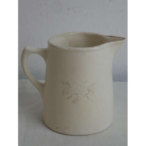 30 - A vintage William III Prince of Orange jug, measuring 8cm.