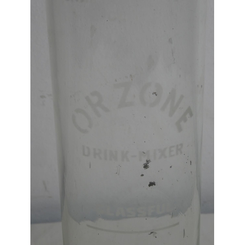 87 - A vintage Orzone drink mixer container, measuring 21cm.