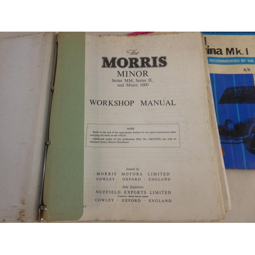 240 - A vintage Morris Minor Workshop Manual, an 1800 Workshop Manual - Austin Morris, RAC Morris & Austin... 