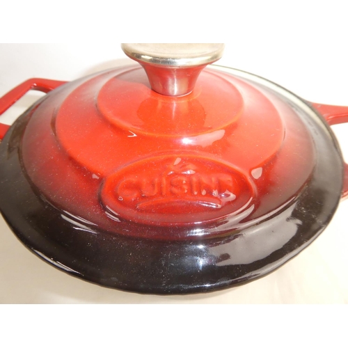 273 - A vintage Le Creuset 16 casserole pot (a/f) and La Cuisine enamel cast iron casserole dish.