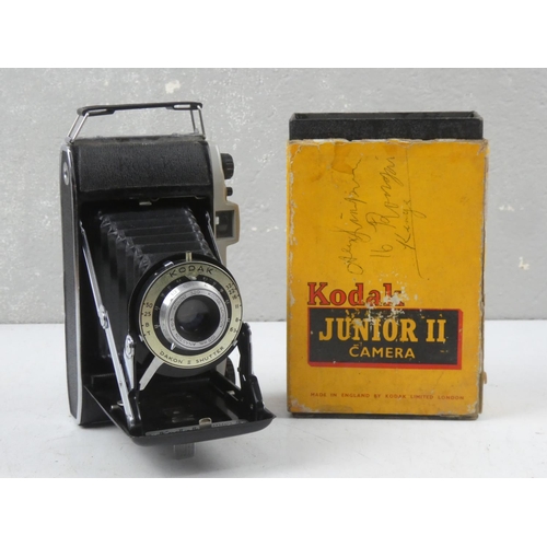 85 - A vintage boxed Kodak Junior II camera.