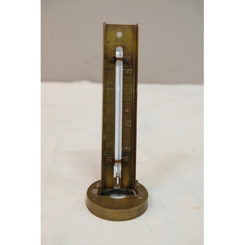 533 - An antique mercury Zecol cooking thermometer.