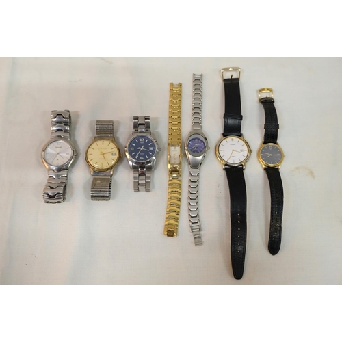 534 - An assortment of fashion wrist watches.