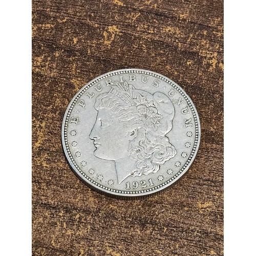 516 - A 1921 American 'Morgan' dollar.