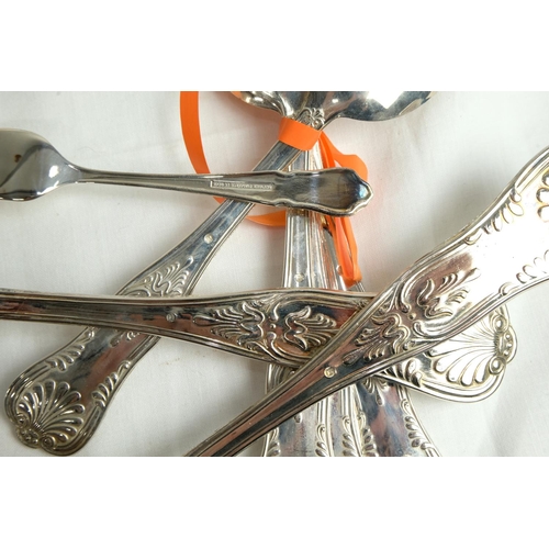 461 - A lot of vintage Kings pattern cutlery and more.