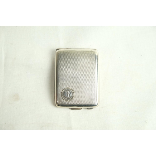 472 - An antique Sterling Silver matchbook case, maker Walker & Hall, Birmingham 1928.