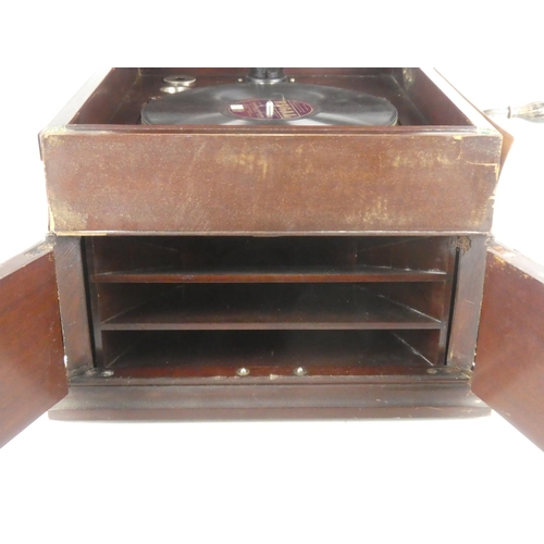 301 - A vintage 'HMV/ His Master's Voice' table top gramophone for restoration. (playing)