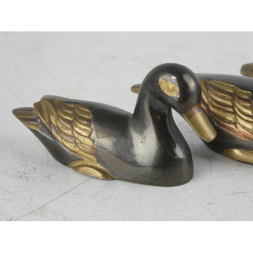 199 - A set of 3 vintage brass ducks.