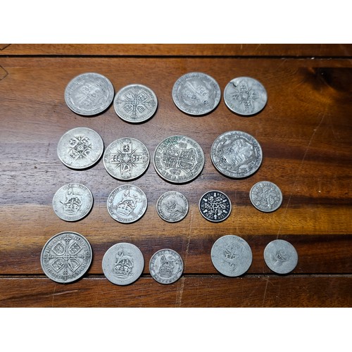 208 - An assortment of pre 1947 coinage, weighing 143g.