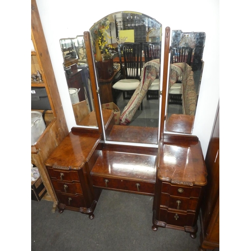 78 - A stunning antique walnut bombe dressing table with mirrors, measuring 48