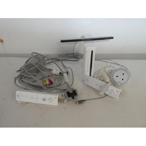 92 - A Nintendo Wii console and more.