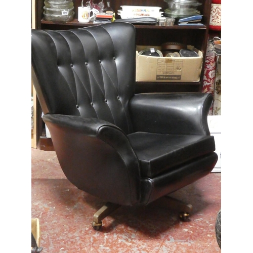 303 - A stunning vintage/ Mid Century G-Plan 'Blofield' swivel chair.