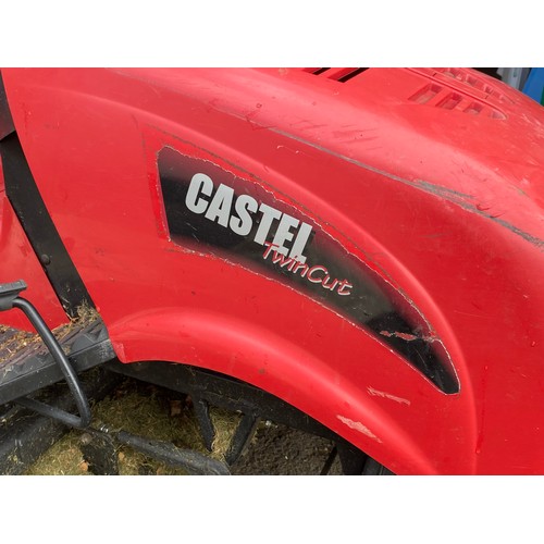 333 - A Castel Twincut 13.5hp/102 ride on lawnmower.