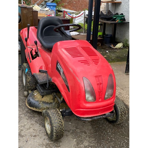 333 - A Castel Twincut 13.5hp/102 ride on lawnmower.