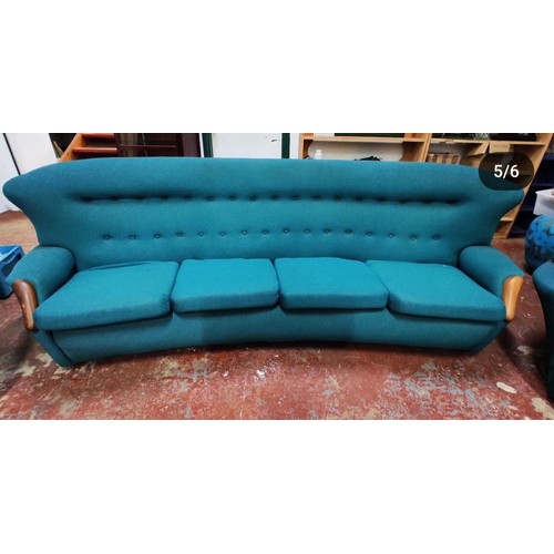 176 - A stunning vintage/ Mid Century suite, to include 4 seater sofa & pair of armchairs (in need of reup... 