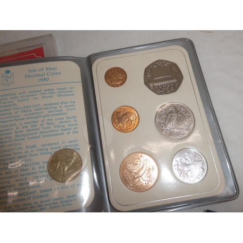 11 - A collection Great Britain coin sets and more to include Heinz Royal Mint Coin Collection 1983, 1983... 