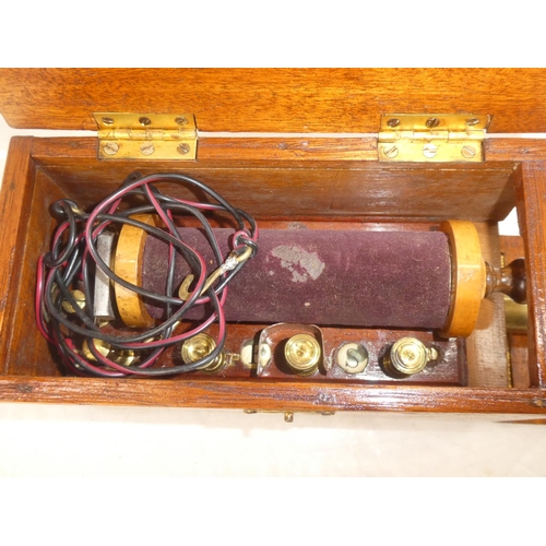 161 - A vintage/ antique boxed scientific Shock Therapy kit.