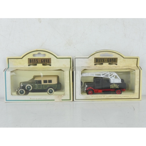 215 - Two boxed Days Gone vehicles 38000 1925 Rolls Royce Silver Ghost and 4000 1934 Mack Truck Tarmac Cra... 