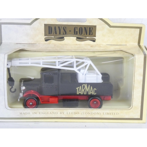 215 - Two boxed Days Gone vehicles 38000 1925 Rolls Royce Silver Ghost and 4000 1934 Mack Truck Tarmac Cra... 