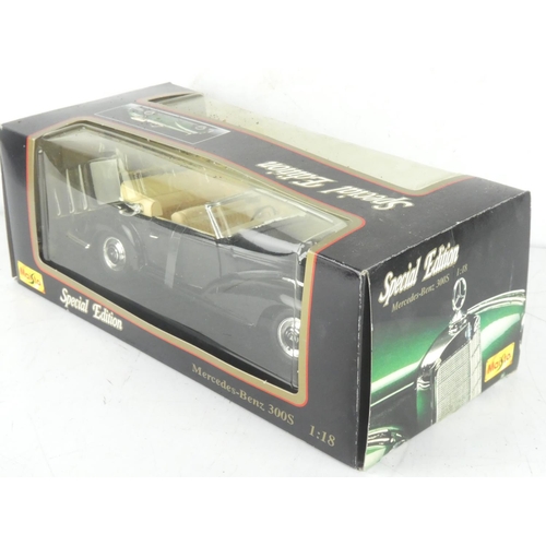 248 - A boxed Maisto Special Edition Mercedes-Benz 300s toy car.