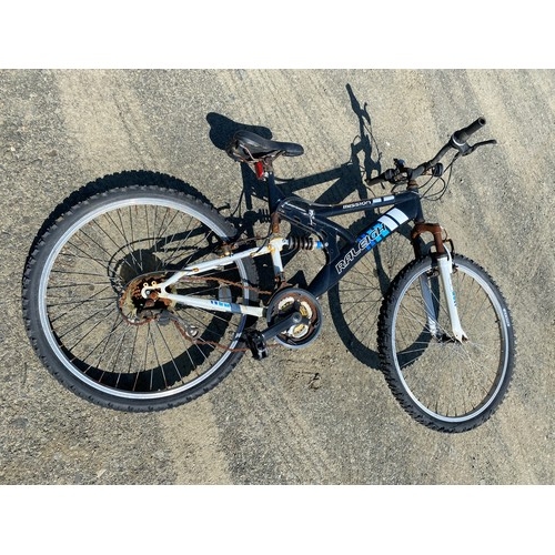 655 - A Raleigh Mission Dual Suspension mountain bike.